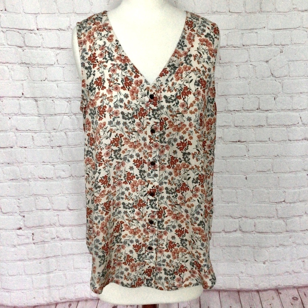 Maurices Beige Floral Sleeveless Button Down  V-Neck Top - Size Medium